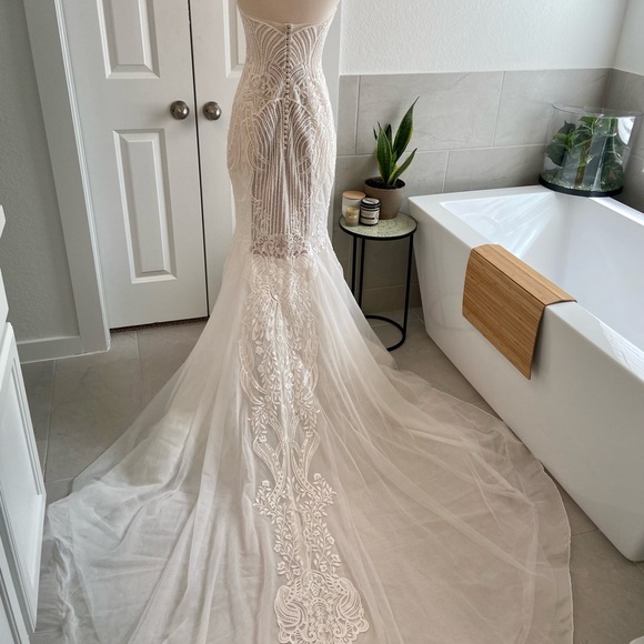 Pallas Couture Pallas Collective Elise Gown - Wedding Dress - Picture 5 of 15